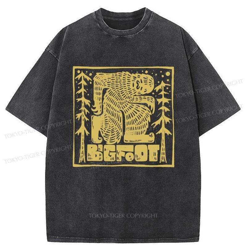 men's vintage print t-shirts -Tokyo-Tiger Bigfoot Hiding In The Forest Washed T-Shirt